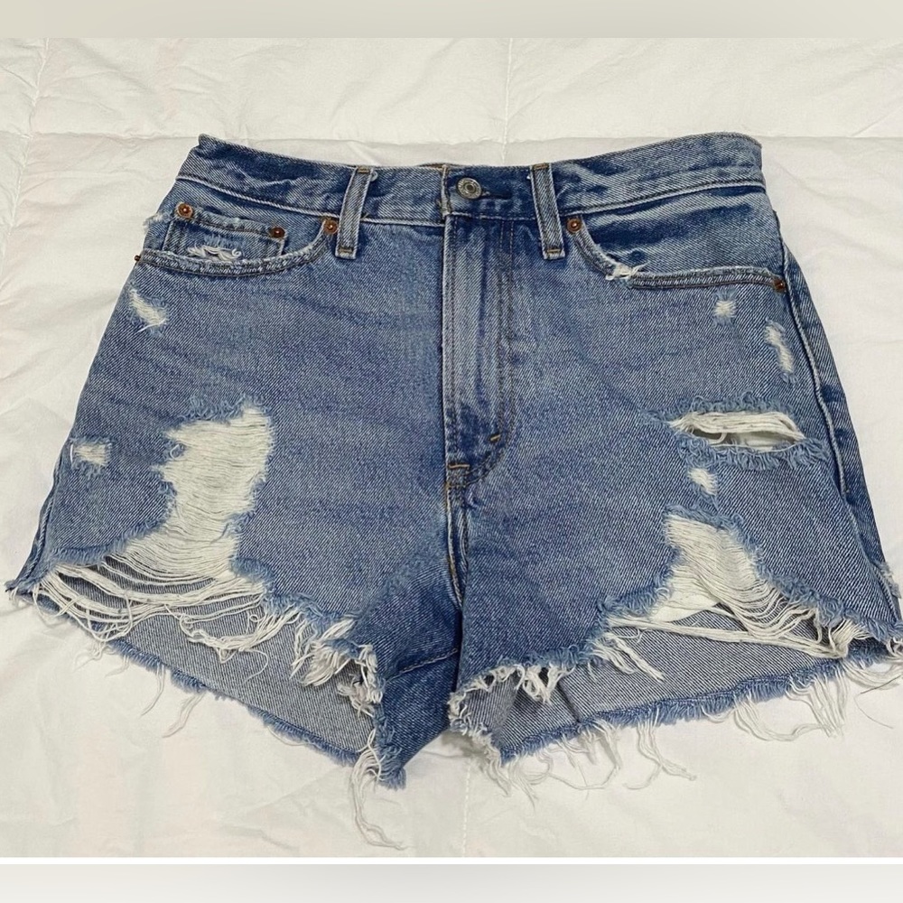 Cut off jean shorts